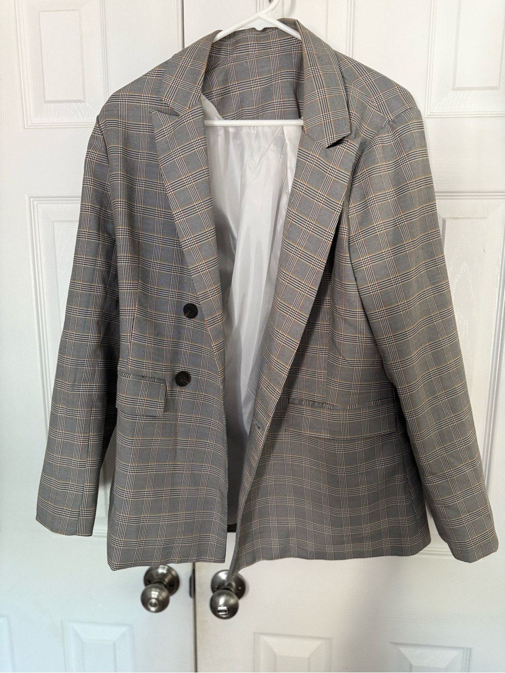 Amazon Plaid Blazer in Gray and Tan